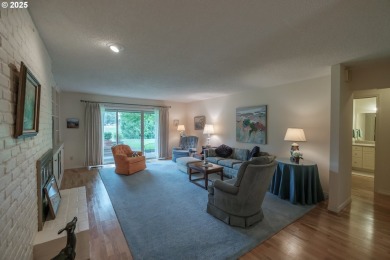 Nicely located single level condo located on the 10th tee of the on Michelbook Country Club in Oregon - for sale on GolfHomes.com, golf home, golf lot