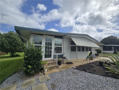 2-Bedroom, 2 Bath home located in the PET FRIENDLY area of on Zellwood Station Country Club in Florida - for sale on GolfHomes.com, golf home, golf lot