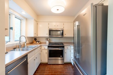 BEAUTIFUL EDEN ISLE CONDO, just a short walk to the RED APPLE on Red Apple Inn and Country Club in Arkansas - for sale on GolfHomes.com, golf home, golf lot