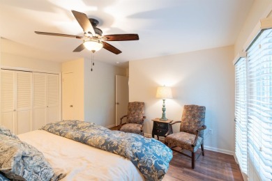 BEAUTIFUL EDEN ISLE CONDO, just a short walk to the RED APPLE on Red Apple Inn and Country Club in Arkansas - for sale on GolfHomes.com, golf home, golf lot