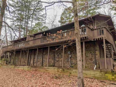 BEAUTIFUL EDEN ISLE CONDO, just a short walk to the RED APPLE on Red Apple Inn and Country Club in Arkansas - for sale on GolfHomes.com, golf home, golf lot