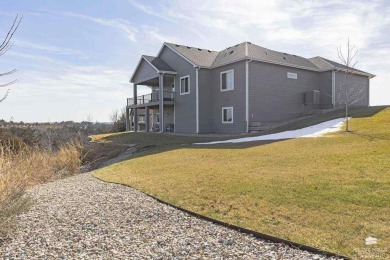 Welcome Home to this nearly new STUNNING 6 bdrm 4 bath ranch on Colbert Hills Golf Course in Kansas - for sale on GolfHomes.com, golf home, golf lot