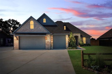 Welcome to Your Dream Home in Lake Kiowa! This stunning 3016 sq on Lake Kiowa Golf Course in Texas - for sale on GolfHomes.com, golf home, golf lot