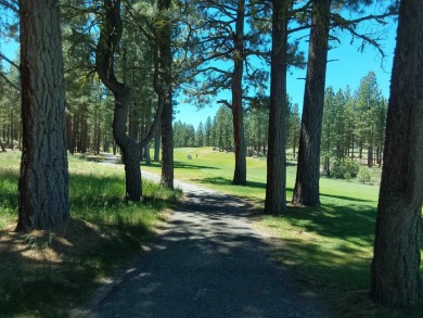 Check out this 1.41 acre golf course lot on the 7th Hole of the on Nakoma Golf Resort in California - for sale on GolfHomes.com, golf home, golf lot