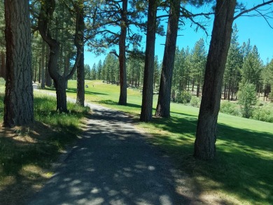 Check out this 1.41 acre golf course lot on the 7th Hole of the on Nakoma Golf Resort in California - for sale on GolfHomes.com, golf home, golf lot