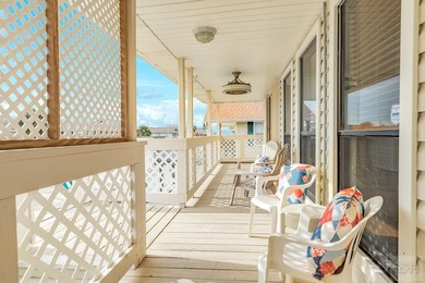 CHARMING THREE-BEDROOM CANAL HOME IN JAMAICA BEACH has a on Galveston Country Club in Texas - for sale on GolfHomes.com, golf home, golf lot