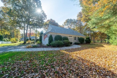 This 2-bedroom 3.5 bath sprawling contemporary ranch style home on Holly Ridge Golf Club in Massachusetts - for sale on GolfHomes.com, golf home, golf lot