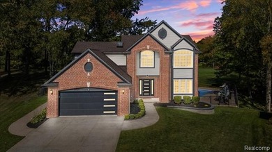 Come and see this 5 Bedroom Colonial that has *A LOT* to offer!! on Beacon Hill Golf Club in Michigan - for sale on GolfHomes.com, golf home, golf lot