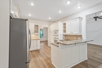 eautiful 2300+ sf home on 2 wooded lots totaling .81 acres on Holly Lake Ranch Golf Club in Texas - for sale on GolfHomes.com, golf home, golf lot