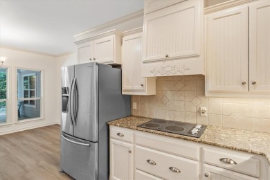 eautiful 2300+ sf home on 2 wooded lots totaling .81 acres on Holly Lake Ranch Golf Club in Texas - for sale on GolfHomes.com, golf home, golf lot
