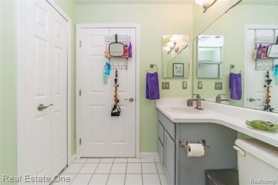 Remodeled in 2024, this entry level ranch style condo has no on Fenton Farms Golf Club in Michigan - for sale on GolfHomes.com, golf home, golf lot