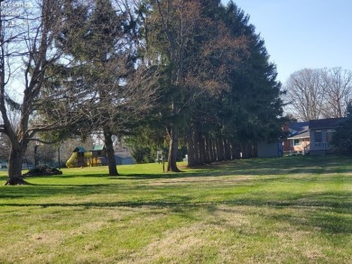 PICTURE YOUR HOME BEING BUILT ON THIS GREAT CORNER LOT - on Mohawk Golf Club in Ohio - for sale on GolfHomes.com, golf home, golf lot