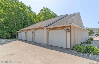 Remodeled in 2024, this entry level ranch style condo has no on Fenton Farms Golf Club in Michigan - for sale on GolfHomes.com, golf home, golf lot