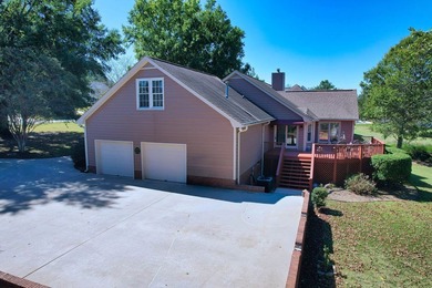 If you have been searching for space, flexibility, and views on Hunters Creek Golf and Country Club  in South Carolina - for sale on GolfHomes.com, golf home, golf lot