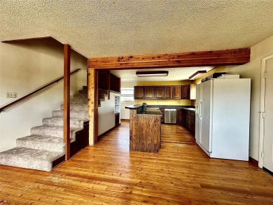 Incredible potential - 4 bed - 2.5 bath home on TWO LOTS within on Madison Meadows Golf Course in Montana - for sale on GolfHomes.com, golf home, golf lot