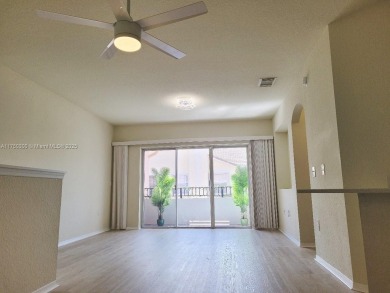 Beautiful, Remodeled, Light & Spacious Townhome in a Quiet & on Pine Tree Golf Club in Florida - for sale on GolfHomes.com, golf home, golf lot