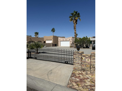 Oversize garage 12' X 30' is insulated, taped and textured with on Foothills Executive Golf Course in Arizona - for sale on GolfHomes.com, golf home, golf lot