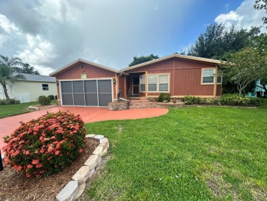 This well-loved 2-bedroom, 2-bathroom Palm Harbor home is being on Del Tura Golf and Country Club in Florida - for sale on GolfHomes.com, golf home, golf lot
