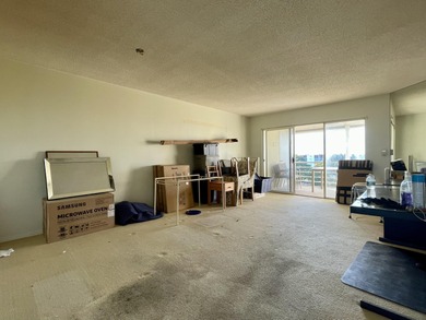 Investors, flippers, and hands-on buyers - don't miss this on Poinciana Golf Club in Florida - for sale on GolfHomes.com, golf home, golf lot