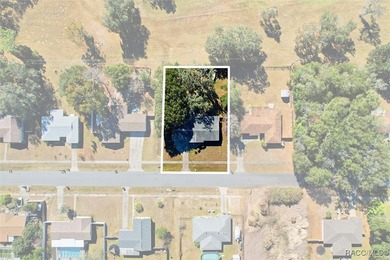 Welcome to your ideal starter home or perfect snowbird retreat on Citrus Springs Country Club in Florida - for sale on GolfHomes.com, golf home, golf lot