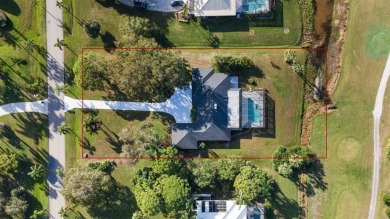 Completely renovated in 2024, 4 BR/2.5 bath/Huge garage on Evergreen Club in Florida - for sale on GolfHomes.com, golf home, golf lot