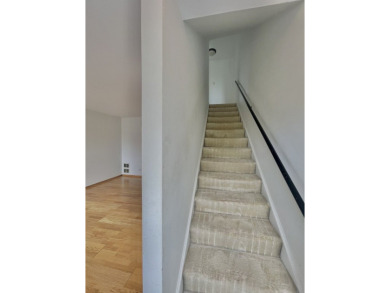 Welcome to this two-story townhouse located in the desirable on Hilldale Golf Club in Illinois - for sale on GolfHomes.com, golf home, golf lot