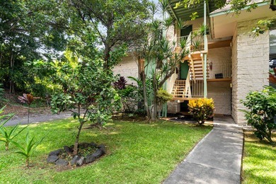This Keauhou Akahi 2nd floor upgraded unit has beautiful views on Kona Country Club Golf Course in Hawaii - for sale on GolfHomes.com, golf home, golf lot