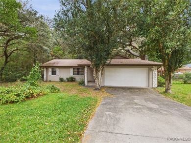 Short Sale Opportunity! Don't miss your chance to own this home on Citrus Springs Country Club in Florida - for sale on GolfHomes.com, golf home, golf lot