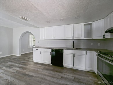 Short Sale Opportunity! Don't miss your chance to own this home on Citrus Springs Country Club in Florida - for sale on GolfHomes.com, golf home, golf lot