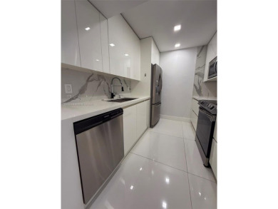 Spectacular 2/2 Condo (Not Converted)
Enjoy breathtaking on Turnberry Isle Resort and Club in Florida - for sale on GolfHomes.com, golf home, golf lot