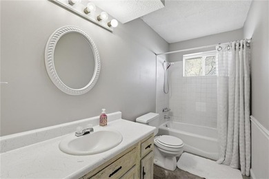 Charming Updated Townhouse in Peaceful Golf Course Community on River Oaks Golf Course in Missouri - for sale on GolfHomes.com, golf home, golf lot