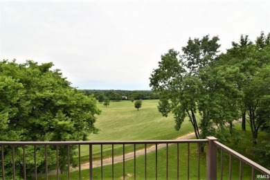 This updated 2-bedroom, 2-bathroom condo with a den is perfectly on Thunderbolt Pass Golf Course in Indiana - for sale on GolfHomes.com, golf home, golf lot