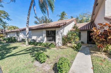 Furnished 2-bed, 2-bath waterfront villa in The Lakes of Deer on Deer Creek Golf Club in Florida - for sale on GolfHomes.com, golf home, golf lot