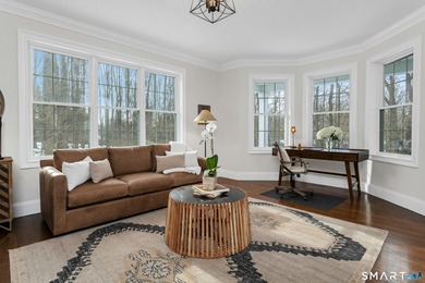 Turnkey, this better than new custom Silvermine Colonial offers on Silvermine Golf Club   in Connecticut - for sale on GolfHomes.com, golf home, golf lot