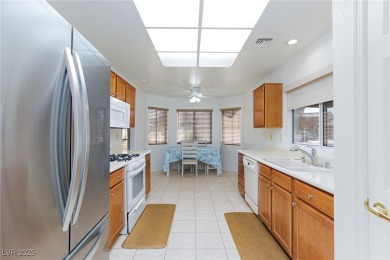 Beautifully maintained corner location 2-bedroom, 2-bath on Highland Falls Golf Club in Nevada - for sale on GolfHomes.com, golf home, golf lot