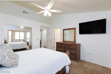 Beautifully maintained corner location 2-bedroom, 2-bath on Highland Falls Golf Club in Nevada - for sale on GolfHomes.com, golf home, golf lot