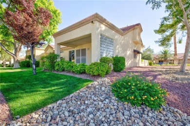 Beautifully maintained corner location 2-bedroom, 2-bath on Highland Falls Golf Club in Nevada - for sale on GolfHomes.com, golf home, golf lot