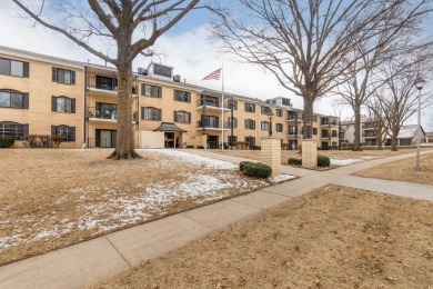 Looking for a sun drenched condo in the middle of winter? You've on Sunnyside Country Club in Iowa - for sale on GolfHomes.com, golf home, golf lot