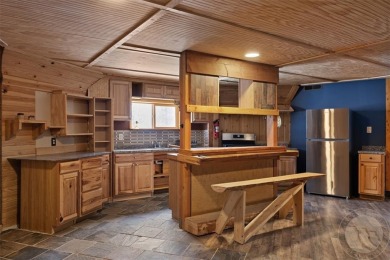 Are you looking for a cabin for either hunting or recreation? on Pine Ridge Golf Course in Montana - for sale on GolfHomes.com, golf home, golf lot