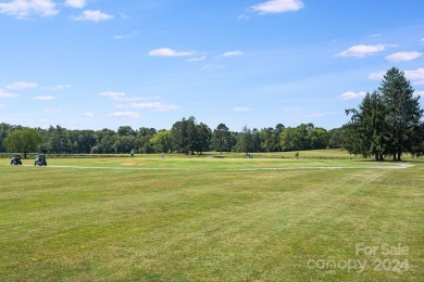 Located in Etowah, this 1.5 story 2 bedroom, 2 bath end unit on Etowah Valley Golf Club in North Carolina - for sale on GolfHomes.com, golf home, golf lot