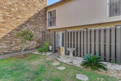 Charming 2-Story Townhome Near the Beach. Discover your perfect on Perdido Bay Golf Club in Florida - for sale on GolfHomes.com, golf home, golf lot