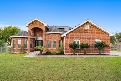 Custom designed and built in 2009, this beautiful home combines on L.E. Ramey Golf Course in Texas - for sale on GolfHomes.com, golf home, golf lot