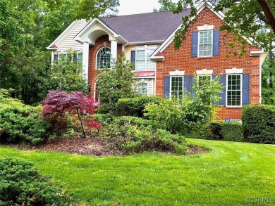 Spacious home featuring gorgeous landscaping, 2 fireplaces, a on Highlands Golfers Club in Virginia - for sale on GolfHomes.com, golf home, golf lot