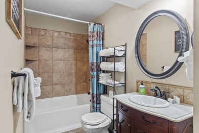 Stunning 2-Bedroom, 2-Bathroom Condo in Pointe RoyaleThis on Pointe Royale Village Country Club in Missouri - for sale on GolfHomes.com, golf home, golf lot