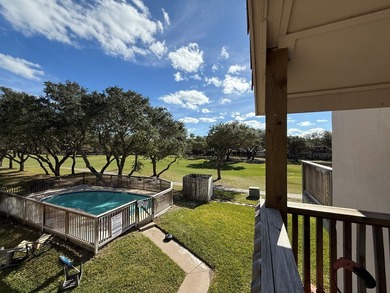 Looking for the cutest condo in Rockport Country Club? Welcome on Rockport Country Club in Texas - for sale on GolfHomes.com, golf home, golf lot