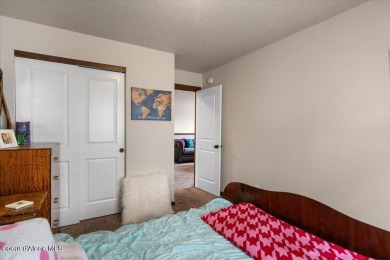 Beautiful 3-bedroom home in sought-after Post Falls on Prairie Falls Golf Club in Idaho - for sale on GolfHomes.com, golf home, golf lot