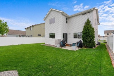 Beautiful 3-bedroom home in sought-after Post Falls on Prairie Falls Golf Club in Idaho - for sale on GolfHomes.com, golf home, golf lot