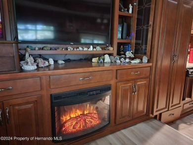 2014 Holiday Rambler Presidential by Monaco 39' NO LOT LEASE on Glen Lakes Country Club in Florida - for sale on GolfHomes.com, golf home, golf lot