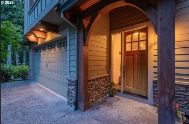 Lovely townhouse right on the fairway of Foxglove at the Resort on  in Oregon - for sale on GolfHomes.com, golf home, golf lot