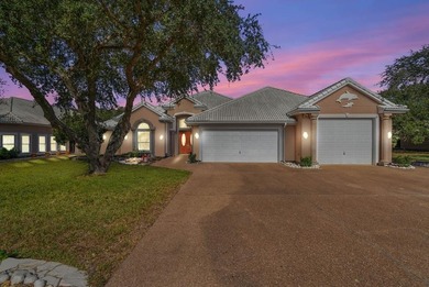 Exceptional St Andrews Place residence, in the Rockport Country on Rockport Country Club in Texas - for sale on GolfHomes.com, golf home, golf lot